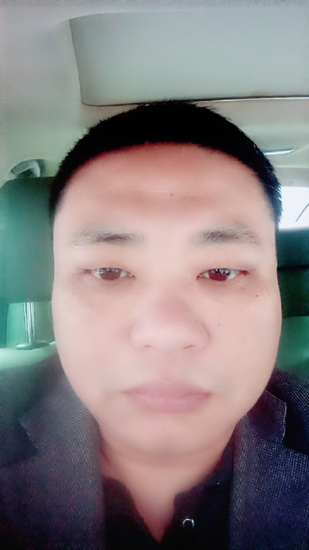 向日葵的第一张照片--西安相亲服务中心