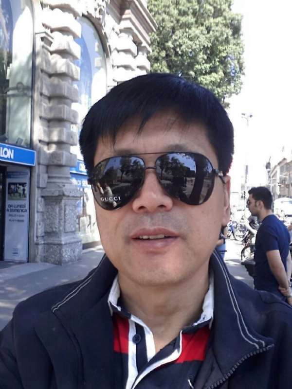 春风的第一张照片--西安相亲服务中心
