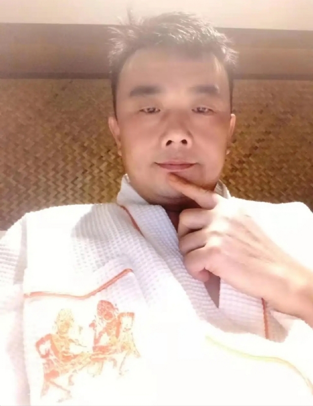 青锋的第一张照片--西安相亲服务中心