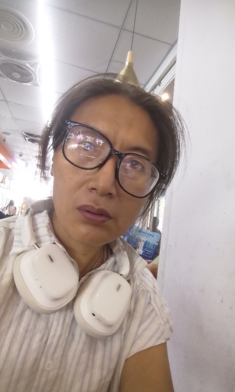 冬天的蔷薇的第三张照片--西安相亲服务中心