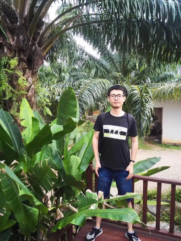 不走心的第一张照片--西安相亲服务中心