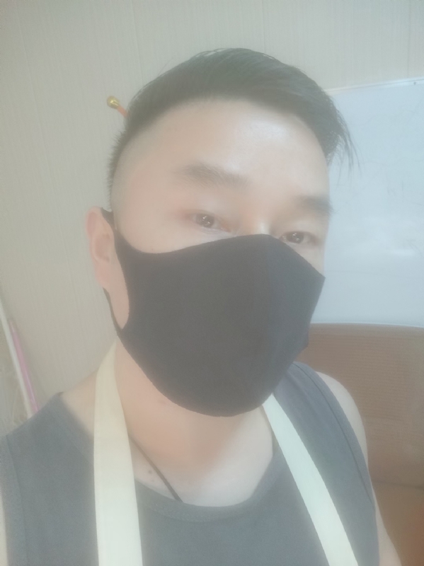 Poluk秦的第二张照片--西安相亲服务中心