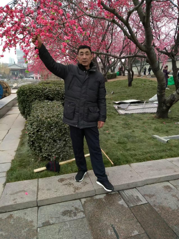风雨的第一张照片--西安相亲服务中心