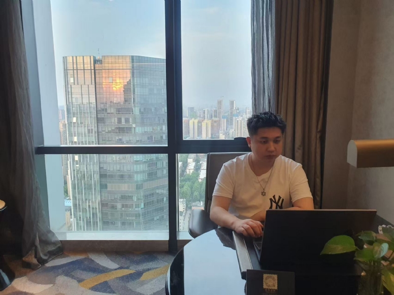 ying的第一张照片--西安相亲服务中心