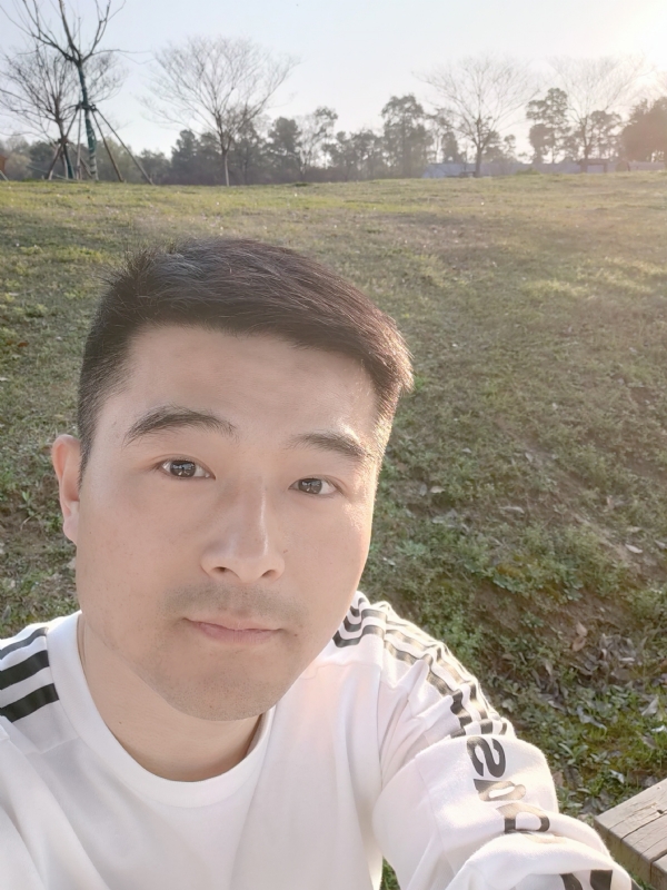 一凡的第一张照片--西安相亲服务中心