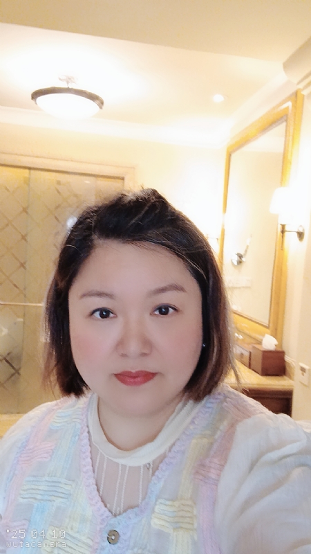 衎静玲瓏的第一张照片--西安相亲服务中心