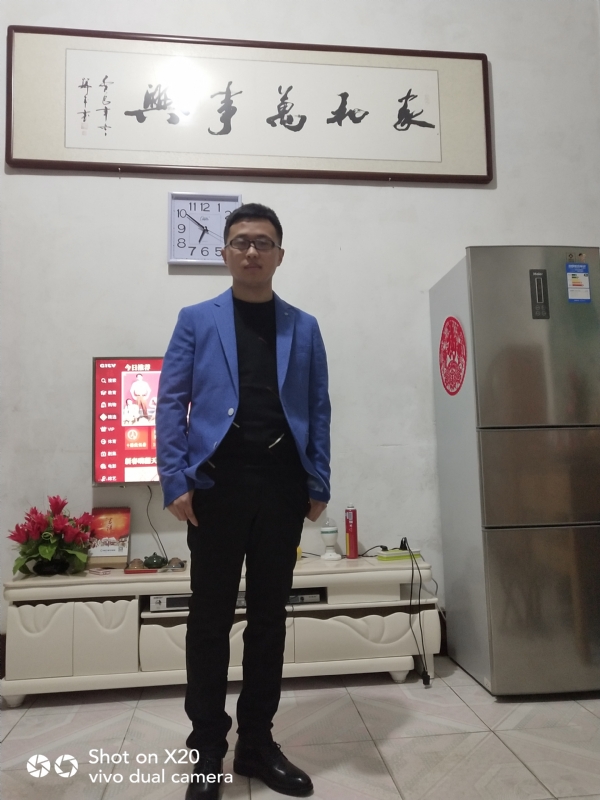 孤独的狼的第一张照片--西安相亲服务中心