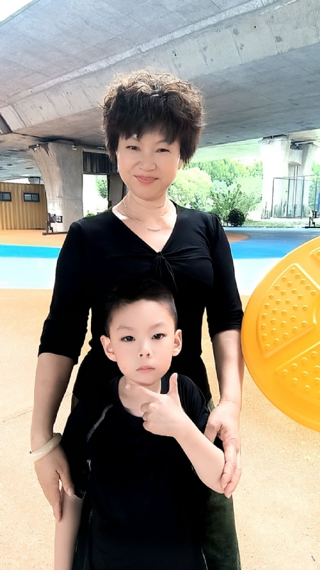 火凤凰的第一张照片--西安相亲服务中心