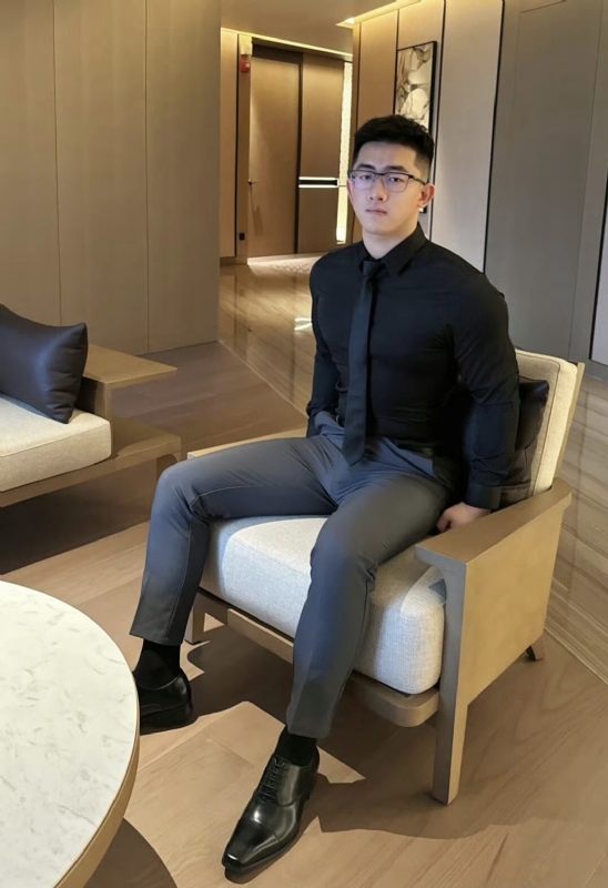 李寒外改英文可家的第一张照片--西安相亲服务中心