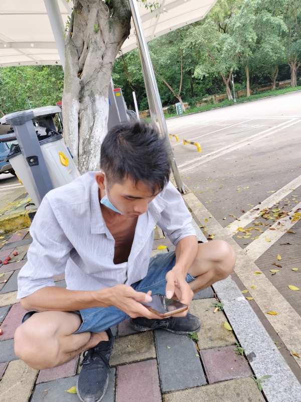 太累了的第一张照片--西安相亲服务中心