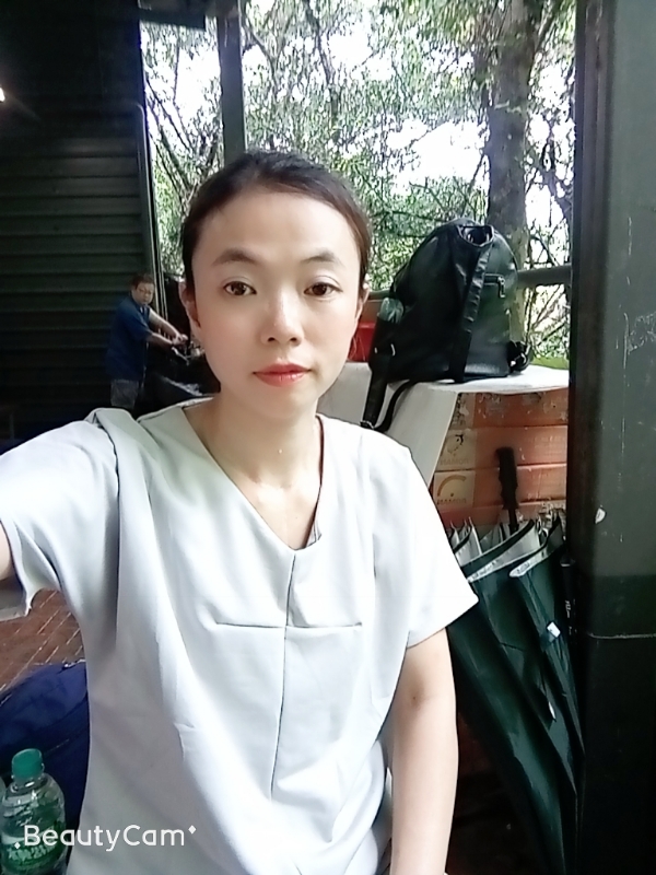 vivi的第一张照片--西安相亲服务中心